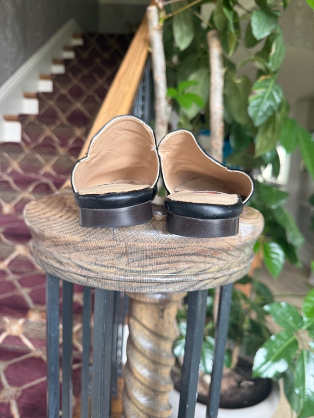 ARQA ladies, black leather mules, very good condition US size 8 - Picture 7 of 12
